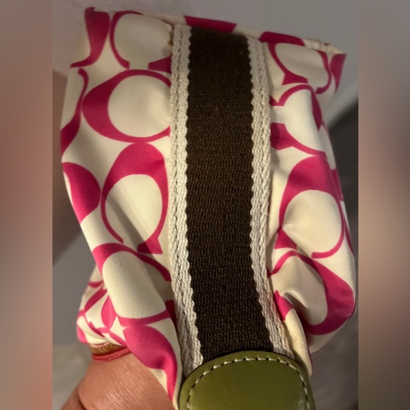 Coach mini. - Picture 7 of 11